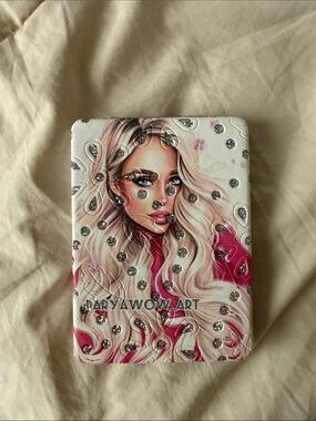 Plane mirror and magnifying glass-blonde girl